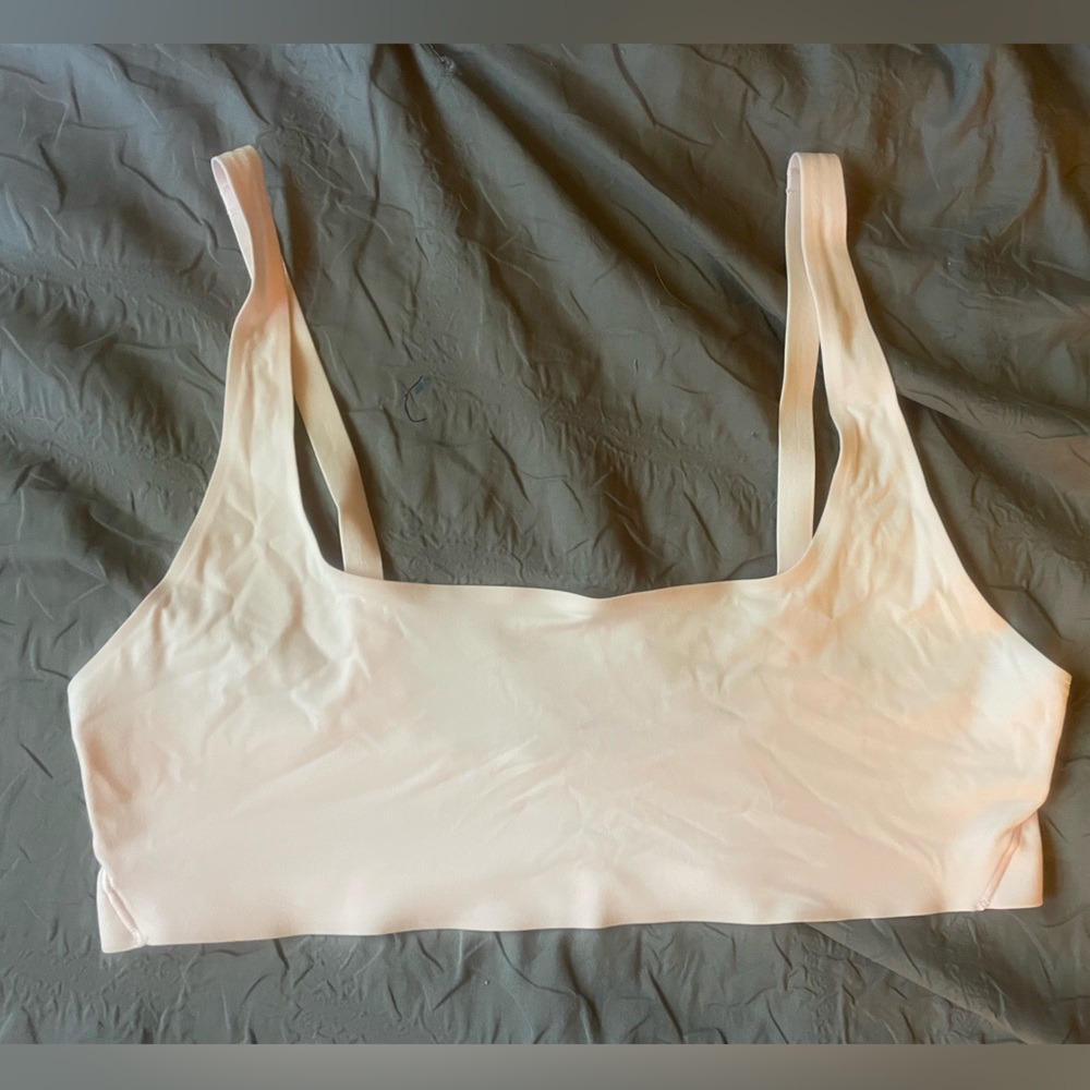 Lululemon wunderlust bra